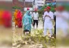  रुद्रपुर बस स्टेशन में जलभराव के विरोध में सपा नेता ने राेपा धान