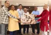 प्रो. अश्वनी कुमार शुक्ल का विदाई समारोह, शिक्षकों ने दी भावभीनी विदाई