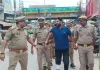 मुठभेड़ में पकड़े गए हिस्ट्रीशीटर का निकाला गया पैदल जुलूस