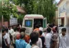 जाैनपुर: बेकाबू स्कूल वैन खाई में पलटी, शिक्षिका समेत 12 से अधिक बच्चे घायल