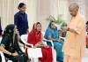  नर सेवा को नारायण सेवा मानकर 25 करोड़ प्रदेशवासियों के हित के लिए कार्य कर रही सरकार : याेगी