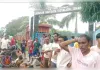 धनबाद नवोदय विद्यालय में छात्र से मारपीट पर बवाल, अभिभावकों ने किया धरना-प्रदर्शन