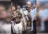 हाथों में हथकड़ी, कमर में रस्सी... बांधकर आरोपी को सरेआम बाजार में घुमाया