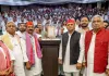 सपा मुख्यालय में आरक्षण दिवस को संविधान मान स्तंभ दिवस के रूप में मनाया
