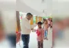 बीएसए ने स्वयं नामांकन कर नवप्रवेशी बच्चों का किया स्वागत