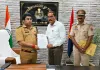 पुलिस अधीक्षक संतकबीरनगर द्वारा अभियोजन अधिकारियों को प्रशस्ति पत्र देकर किया गया सम्मानित