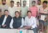 मोटरसाइकिल देने की सजा भुगत रहा हूँ साहब, छुड़ा दीजिए