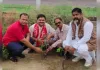 समाचार पत्र वितरकों ने मनाया रक्षामंत्री का जन्मदिवस 