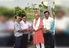 कॉलेज में, बच्चों और बड़ों ने मिलकर रोपे पौधे, पर्यावरण संरक्षण का दिया संदेश