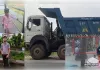  मथुरा में तेज रफ्तार डंपर ने बच्ची और युवक को कुचला, दोनों की मौत