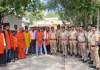 हरिहरनाथ मंदिर जल चढ़ाने जा रहे गणेश चौथ समिति पदाधिकारियों को पुलिस ने रोका