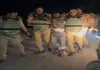 बहराइच में पुलिस मुठभेड़ के बाद बिजली तार चोर गिरोह के 5 शातिर गिरफ्तार