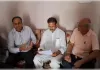सेनानी परिवारों ने महापौर को सौंपा ज्ञापन, 8 सूत्रीय मांगें रखीं