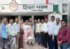 मानदेय में देरी पर शिक्षामित्रों ने बीएसए को सौंपा ज्ञापन