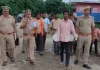 जिला बदर अभियुक्त को बैंड-बाजा के साथ जनपद की सीमा से किया गया बाहर