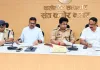 डीएम एसपी द्वारा पुलिस अधिकारियों के साथ की गई महत्वपूर्ण समीक्षा बैठक, दिए गये आवश्यक दिशा-निर्देश