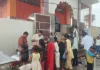 सावन में नर्मदेश्वर महादेव मंदिर में हुआ प्रसाद वितरण श्रद्धालुओं व राहगीरों ने ग्रहण किया पूड़ी-सब्जी का प्रसाद