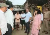 डीएम ने सराय बहेरिया घटनास्थल पर पहुंचकर जाना पीड़ितों का हाल, लेखपाल को किया निलंबित