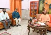 सीएम योगी से मिले चंद्रशेखर सिंह, परिवार से जुड़े आरोपों पर मिला मार्गदर्शन 