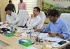 भूने हुए काजू खाकर अधिकारियों ने सिटी बसों की आय बढ़ाने पर दिया जोर