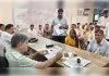  जनसंवाद में मंत्री आशीष पटेल ने सुनीं सैकड़ों फरियादें
