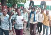राशन वितरण को लेकर ग्रामीणों का फूटा आक्रोश,कोटेदार पर मनमानी व धमकी देने के आरोप