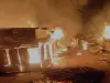बिहार के पश्चिम चंपारण में आग लगने से सौ घर जलकर खाक