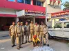 गोरखपुर के शाहपुर में अवैध शराब के अड्डों पर आबकारी टीम की दबिश