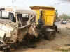 ट्रेलर ने सड़क किनारे खड़े तीन ट्रक खलासियों को रौंदा, मौके पर ही मौत