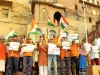 वाराणसी: गंगा किनारे स्वच्छता संग मतदान की जगाई अलख