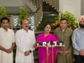  दिल्ली में महिलाओं को रक्षा बंधन से हर महीने मिलेंगे 2500 रुपये