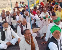 धरने पर बैठे किसानों के साथ अधिकारियों की वार्ता विफल