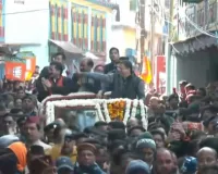   अल्मोड़ा पहुंचे मुख्यमंत्री, रोड शो में आम जनता ने किया भव्य स्वागत