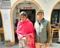 जलालपुर में चेन स्नेचिंग गिरोह  सक्रिय,1महिला को पुलिस ने किया गिरफ्तार 