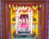 लखनऊ में रामनवमी पर सजाये गये राम मंदिर, भजन-कीर्तन और भंडारे जारी