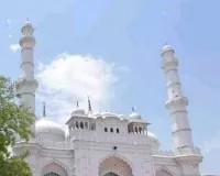 लखनऊ में टीले वाली मस्जिद में विवाद का वीडियो वायरल