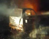 निगोहां हाइवे पर चलट चलती एसयूवी बनी आग का गोला