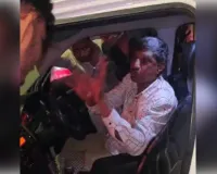 बीआरटीएस बस से टकराई नशे में धुत एएसआई की कार , शराब और वर्दी बरामद