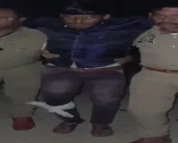 दो सगी बहनों से छेड़खानी का आरोपित पुलिस मुठभेड़ में घायल, तमंचा और चोरी की बाइक बरामद