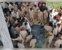 मुरादाबाद में दिनदहाड़े ताबड़तोड़ फायरिंग, युवक की मौत, दूसरा गंभीर; गांव में भारी तनाव