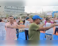 फारबिसगंज में योग के साथ सेवा का संदेश, रक्तदान शिविर में भी दिखा उत्साह