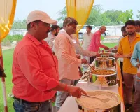 जेठ मास के मंगलवार को रुधौली चीनी मिल पर हुआ विशाल भंडारे का आयोजन