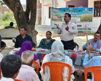 खेत बचाओ अभियान के तहत किया गया किसानो को जागरूक 