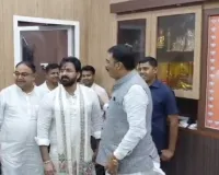 भाजपा उम्मीदवार बनाए जाने के बाद प्रदेश कार्यालय पहुंचे पवन सिंह, बोले- पार्टी मेरी मां