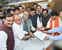  भाजपा उम्मीदवार तरुण चुघ और रजनीश अग्रवाल ने राज्यसभा चुनाव के लिए दाखिल किया नामांकन