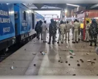 मद्य निषेध सिपाही भर्ती परीक्षा में शामिल होने जा रहे अभ्यर्थियों का हंगामा, घटना की जांच जारी