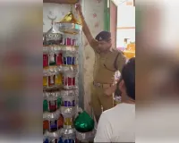 एएसपी  ने सड़क पर उतरकर नापी ताजियों की ऊंचाई, कहा मानकों से कोई समझौता नहीं