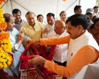 डॉ. श्यामा प्रसाद मुखर्जी के बलिदान दिवस पर मुख्यमंत्री ने उनकी प्रतिमा में पुष्पांजलि अर्पित की