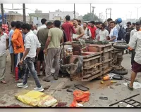 बुलंदशहर:  ई-रिक्शा और ऑटो की आमने-सामने टक्कर में दो लाेगाें की दर्दनाक मौत