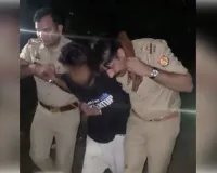 ऑटो में छेड़खानी करने वाले बदमाश को पुलिस ने मुठभेड़ में मारी गोली